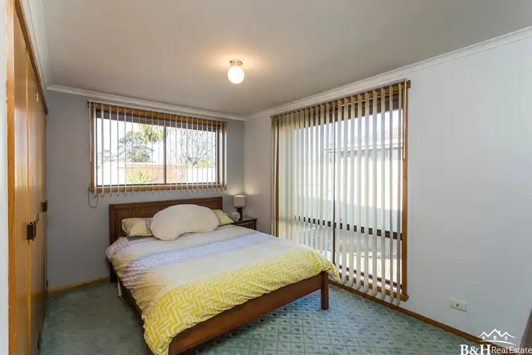 Sixth view of Homely house listing, 17 Roberts Court, Devonport TAS 7310