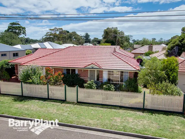 2a Dalgleish Avenue, Rosebud VIC 3939