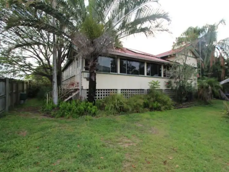 33 Cedar Street, Greenslopes QLD 4120