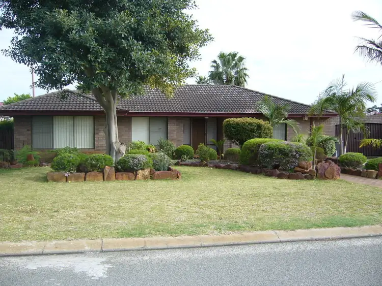 Second view of Homely house listing, 4 Oak Tree Court, Langford WA 6147