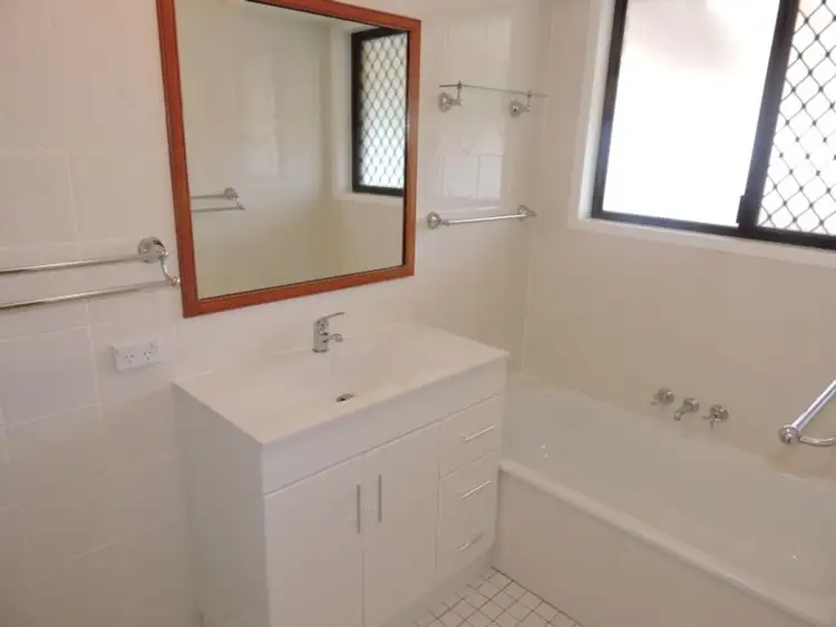 Sixth view of Homely semi-detached listing, 2/3 Morinda Way, Labrador QLD 4215