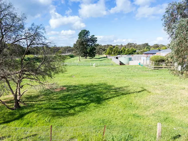 64 Hesse St, Winchelsea VIC 3241