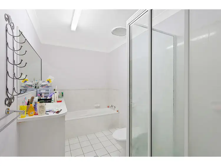 Sixth view of Homely unit listing, 4/26 Henry Street, The Range QLD 4700