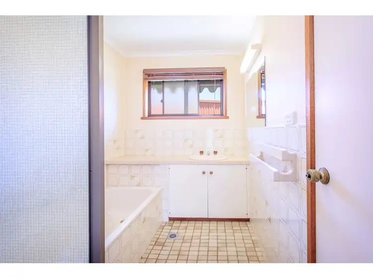 Seventh view of Homely unit listing, 2/23 Wentworth Court, Lavington NSW 2641