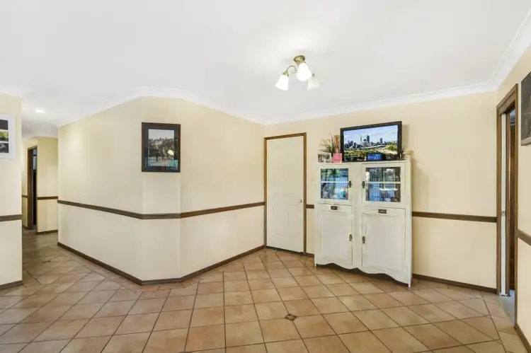 Fifth view of Homely house listing, 2 Christine Court, Cotswold Hills QLD 4350