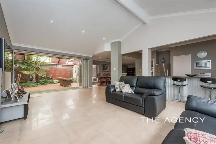 5 Blackwattle Parade, Padbury WA 6025