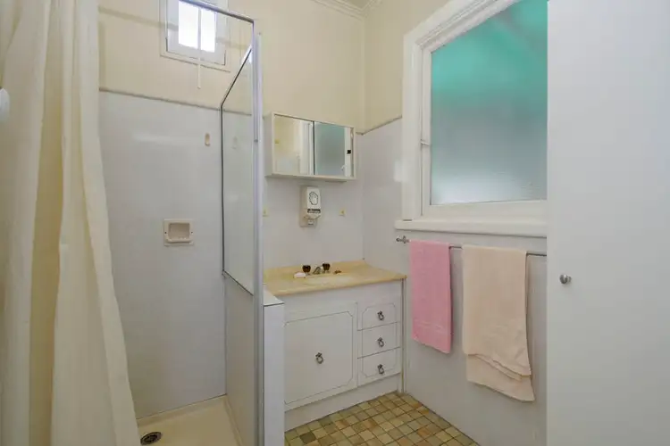 Fifth view of Homely house listing, 1 Hicks Court, Traralgon VIC 3844