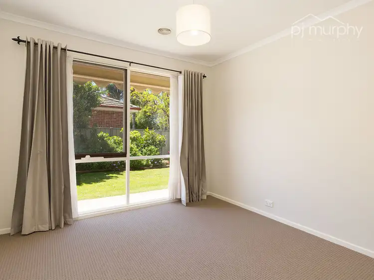 Seventh view of Homely house listing, 8 Whitehall Court, Wodonga VIC 3690