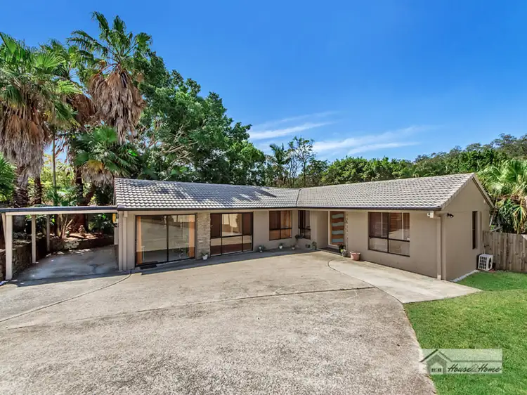 26 Pineneedle Court, Oxenford QLD 4210