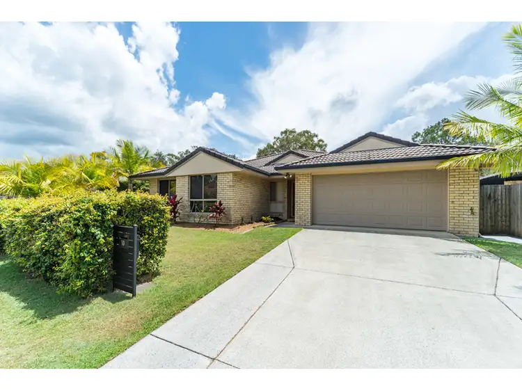 10 Silverpine Crescent, Oxenford QLD 4210