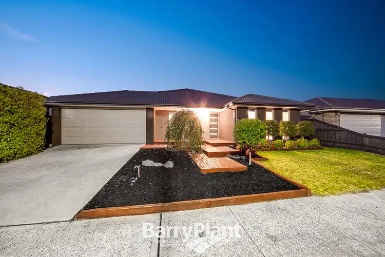 25 Vanessa Circuit, Pakenham VIC 3810