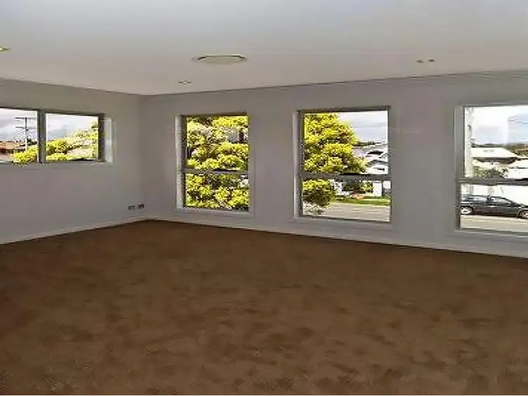 Fifth view of Homely semi-detached listing, 2/397 Bayview Street, Hollywell QLD 4216