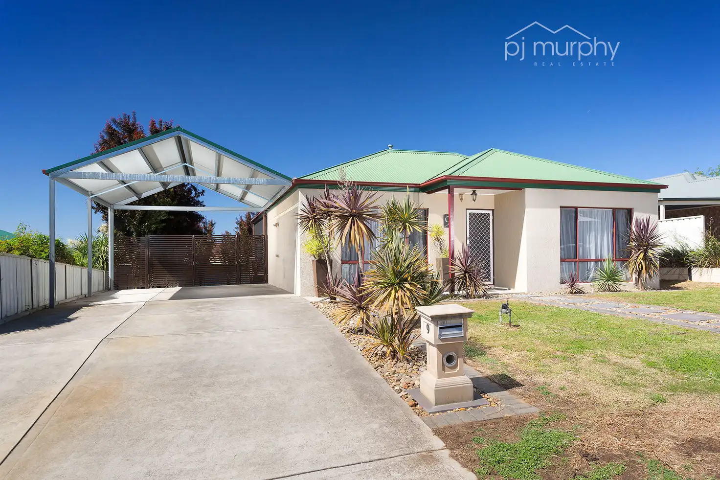 Main view of Homely house listing, 9 Hamilton Place, Wodonga VIC 3690