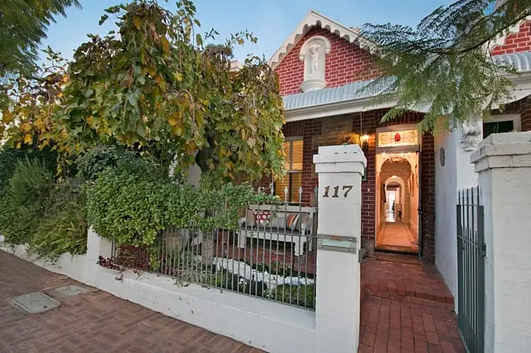 117 George Street, East Fremantle WA 6158