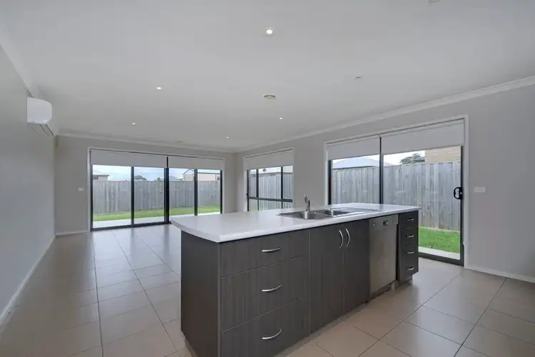 Fifth view of Homely house listing, 3 Holly Lane, Traralgon VIC 3844