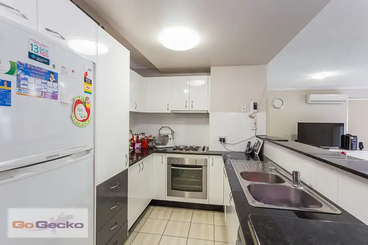 Second view of Homely unit listing, 14/6 Omeo Street, Macgregor QLD 4109