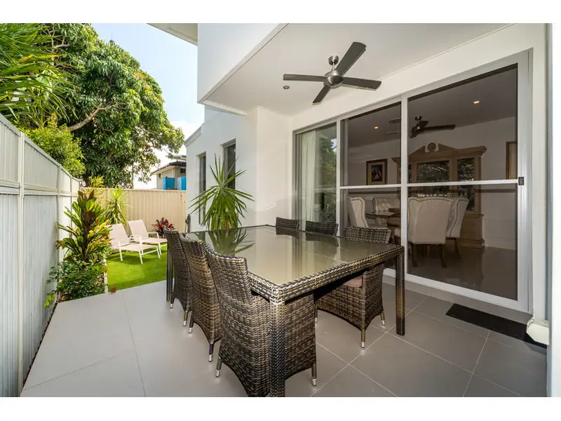 Main view of Homely semi-detached listing, 2/15 Eider Avenue, Paradise Point QLD 4216