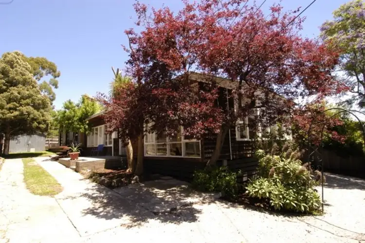 11 Kilsyth Avenue, Burwood VIC 3125