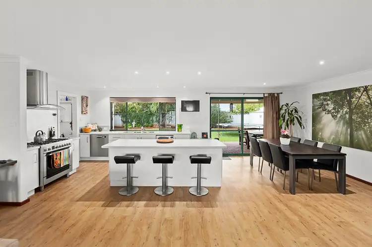 Second view of Homely house listing, 3 Lorikeet Loop, Broadwater WA 6280