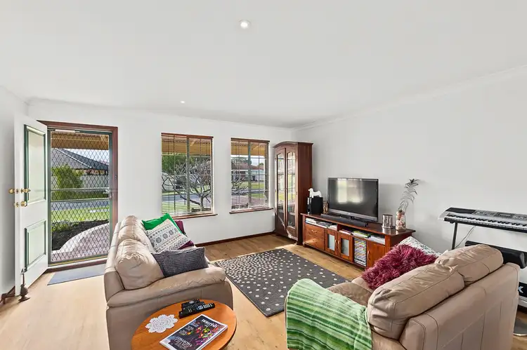 Sixth view of Homely house listing, 3 Lorikeet Loop, Broadwater WA 6280