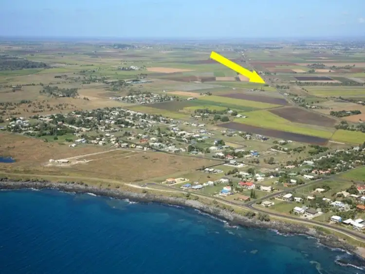 Second view of Homely house listing, 278 Burnett Heads Road, Qunaba QLD 4670