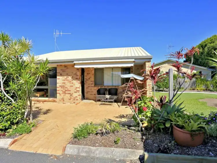 Main view of Homely unit listing, Unit 4/19 Grimwood Street, Bargara QLD 4670