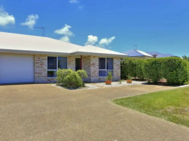 Duplex 2/31 Mary Fox Street, Innes Park QLD 4670