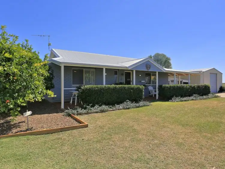 2 Camilleri Court, Elliott Heads QLD 4670