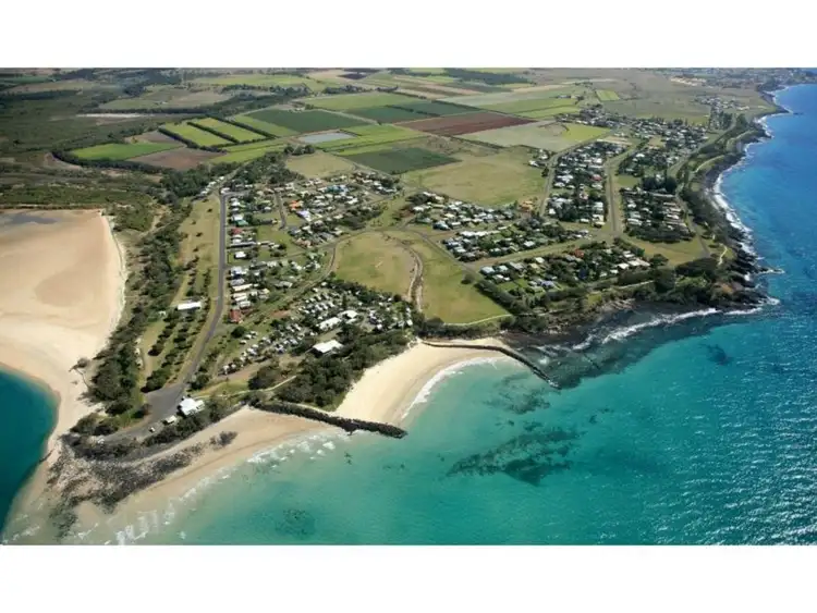 37 Bluewater Drive, Elliott Heads QLD 4670