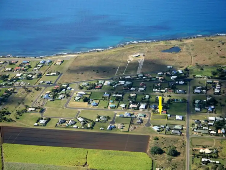 29 Cove Street, Burnett Heads QLD 4670