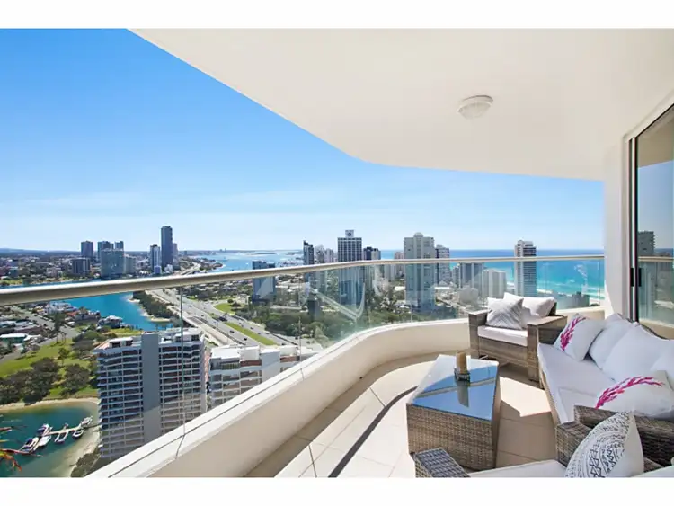 162/12 Commodore Drive, Paradise Waters QLD 4217