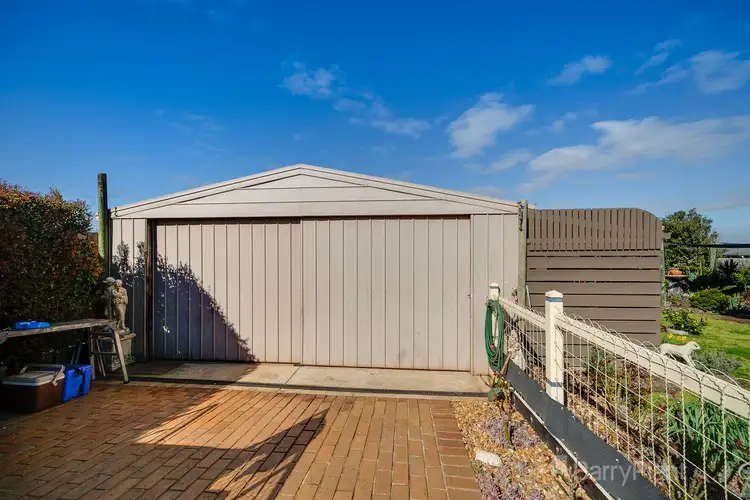 Fifth view of Homely house listing, 5 Eagle Drive, Pakenham VIC 3810