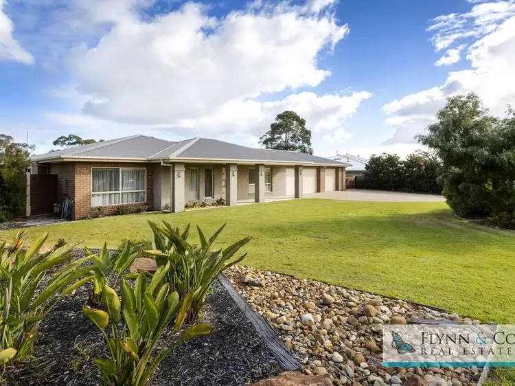 20 Crestwood Drive, Rosebud VIC 3939