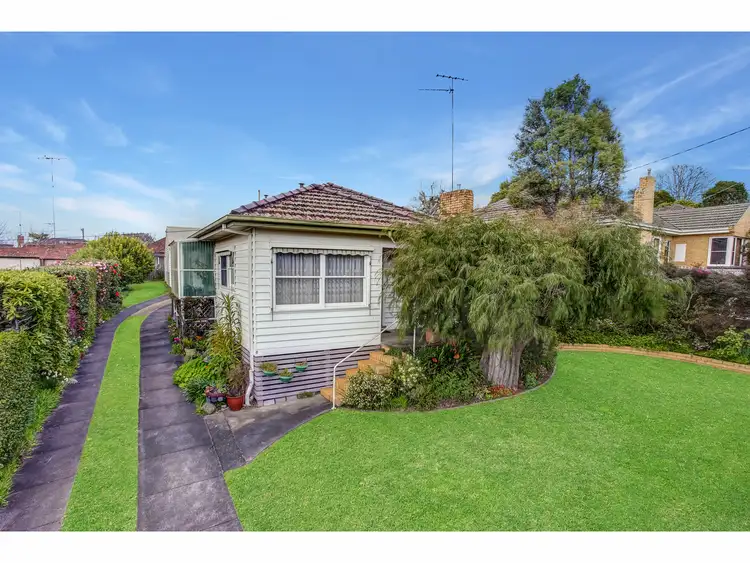8 Dundee Street, Warragul VIC 3820