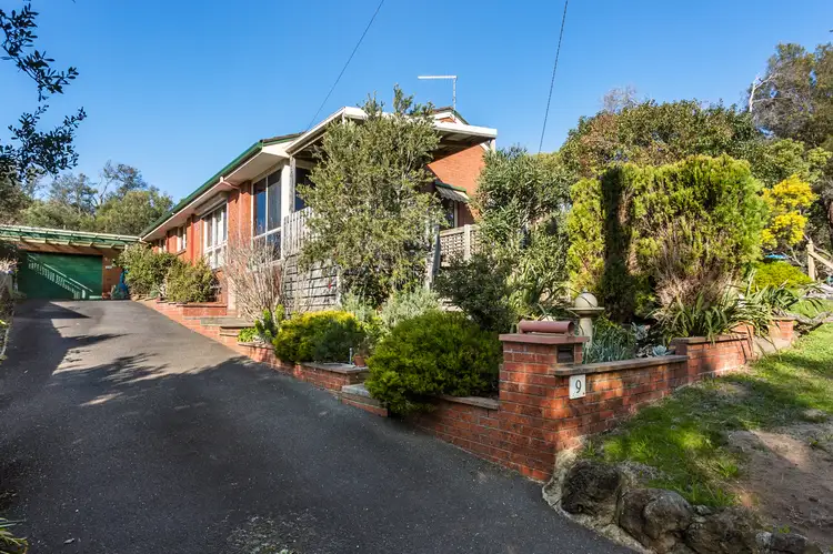9 Jacqlyn Avenue, Rye VIC 3941