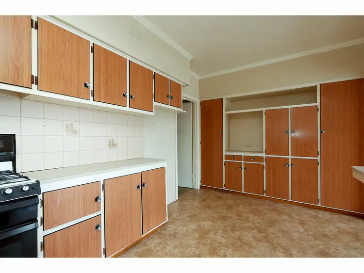 Fifth view of Homely house listing, 9 Turnbull Street, Sale VIC 3850