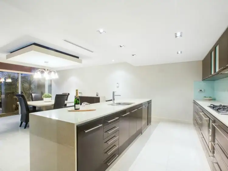 Sixth view of Homely house listing, 24 Splendens Turn, Halls Head WA 6210