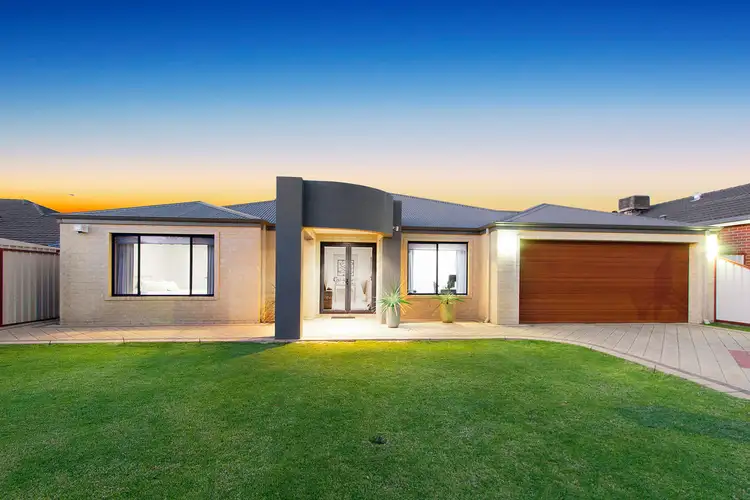 18 Cesare Circle, Madeley WA 6065
