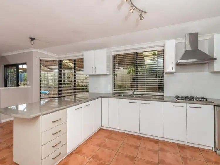 Sixth view of Homely house listing, 25 iandra Loop, Carramar WA 6031