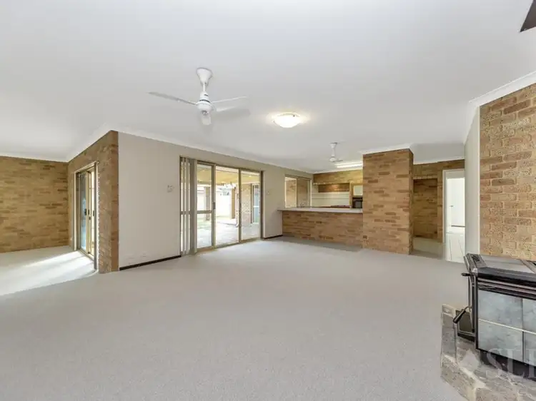 Sixth view of Homely house listing, 2 Karara Close, Halls Head WA 6210