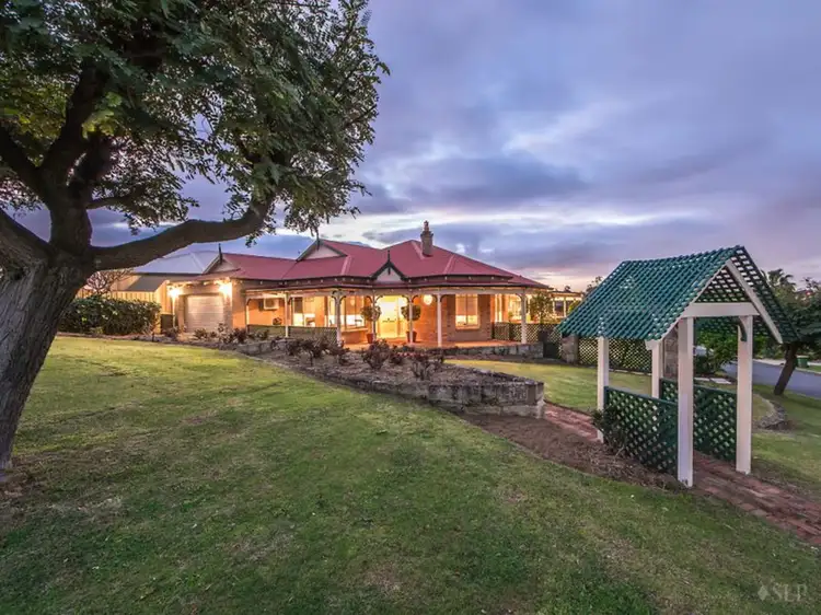 Second view of Homely house listing, 15 Hotchin Way, Kardinya WA 6163