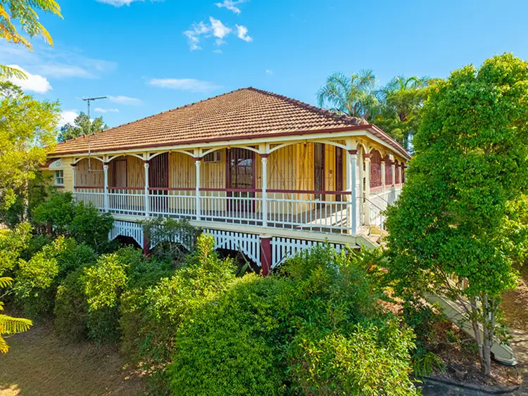 12 Pine Mountain Road, North Ipswich QLD 4305