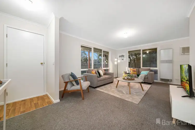 Second view of Homely house listing, 6 Gibb Court, Pakenham VIC 3810