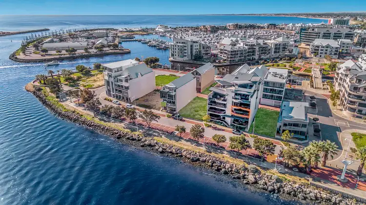 Sixth view of Homely unit listing, 4/3 Galileo Loop, Mandurah WA 6210