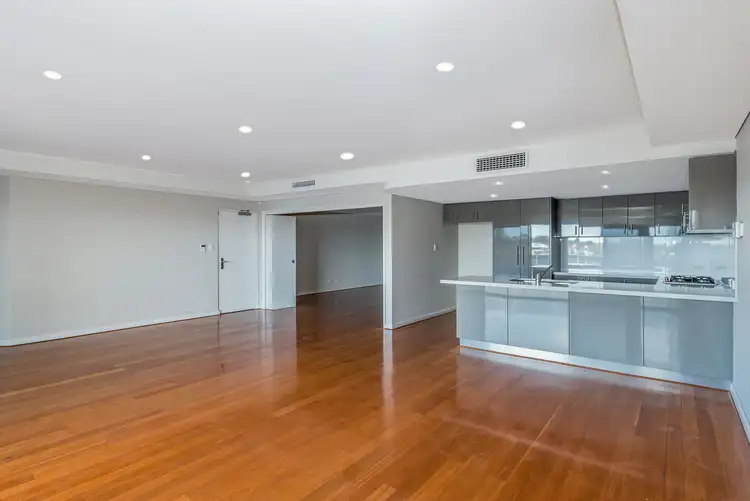Seventh view of Homely unit listing, 4/3 Galileo Loop, Mandurah WA 6210