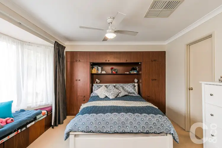 Fifth view of Homely house listing, 5 Taylor Close, Leda WA 6170