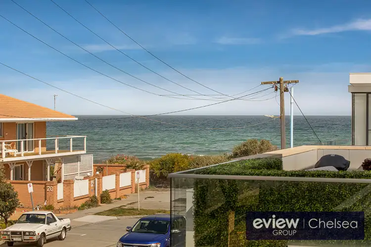 15 Newington Parade, Chelsea VIC 3196