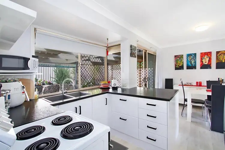 Fourth view of Homely villa listing, 14/3-19 Amaroo Drive, Banora Point NSW 2486