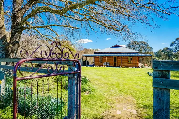54 Blairs Lane, Yackandandah VIC 3749