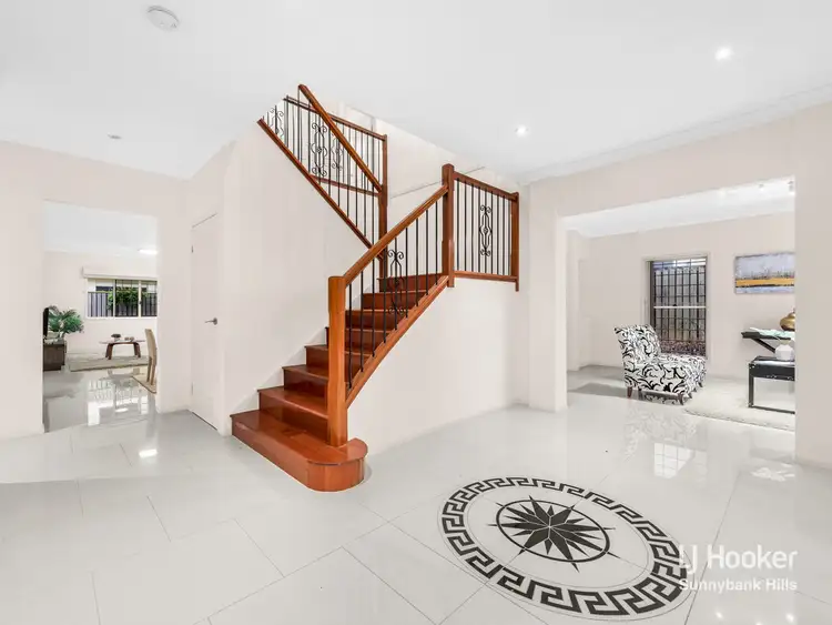 Second view of Homely house listing, 11 Ellendale Circuit, Eight Mile Plains QLD 4113